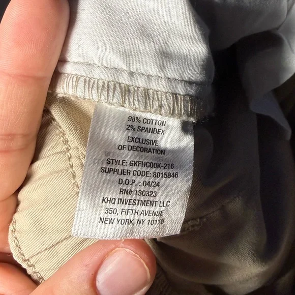 GAP NWT Boy’s Light Beige XL Joggers - Picture 7 of 7